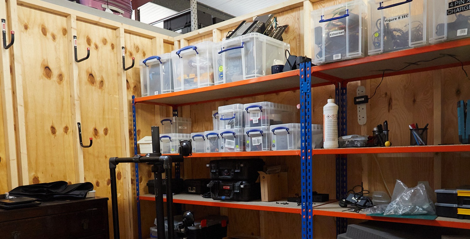 Cineark-kit-storage-self-storage-unit-racking